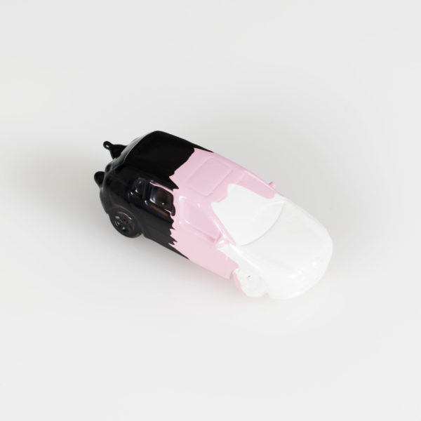 Pink Petrolhead, Airbag