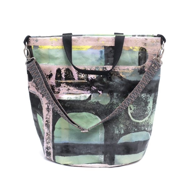 Urban Totem Barrier Bag - 9/10
